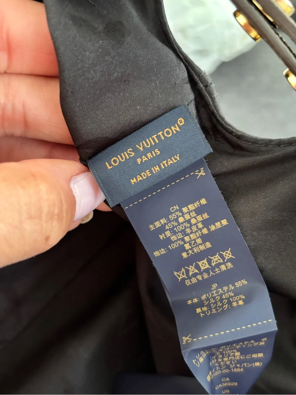 Louis Vuitton Get Ready Black Monogram Cap Large Preloved.